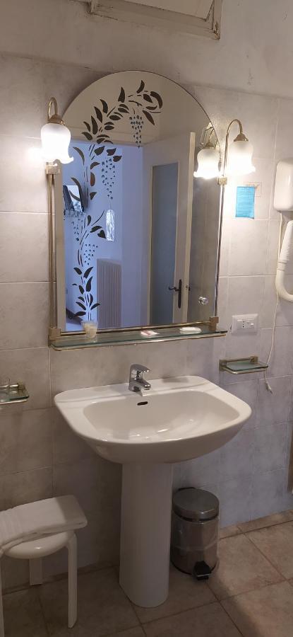 B&B Oasi Regina Pacis Santa Margherita Ligure Exterior photo